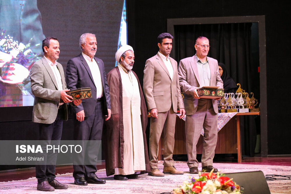 مراسم تجلیل از مقام معلم در دانشگاه اصفهان برگزار شد